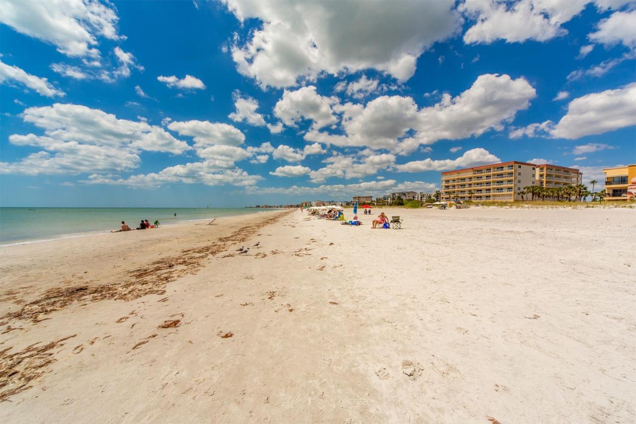 304 Crimson Condos St. Pete Beach Exterior photo